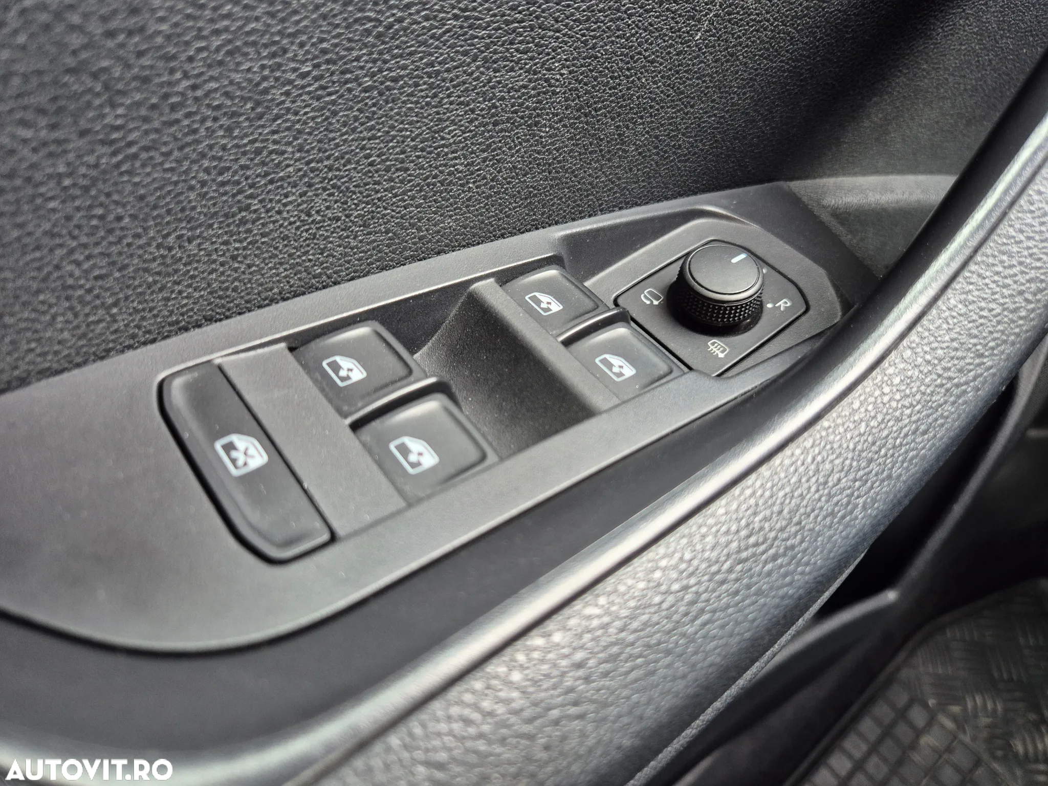 Skoda Karoq 1.5 TSI DSG Style - 35