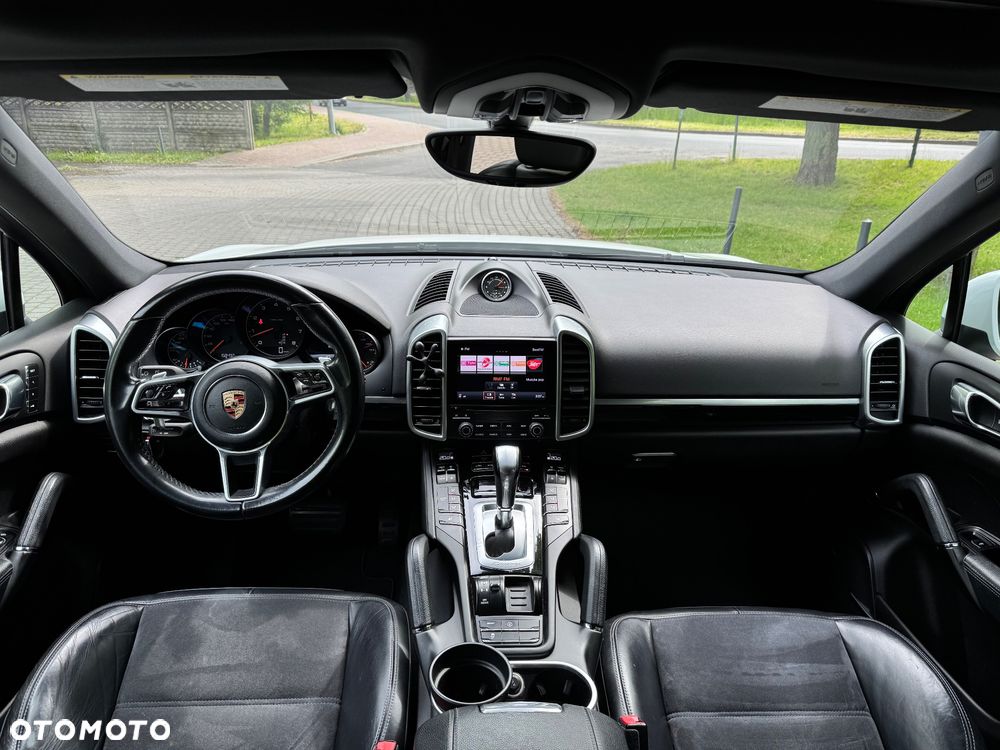 Porsche Cayenne Platinum Edition - 29