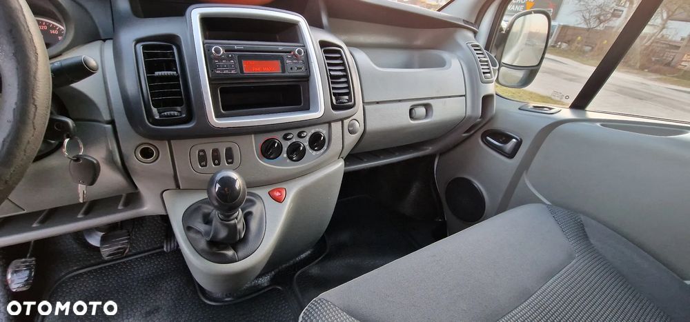 Opel Vivaro - 20