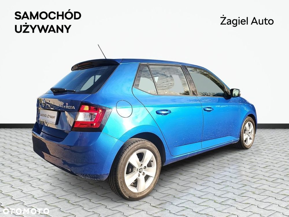 Skoda Fabia 2017 photo 5