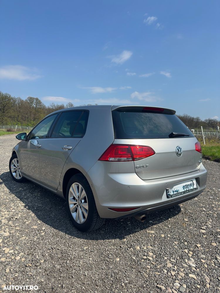 Volkswagen Golf 1.2 TSI DSG Comfortline - 8