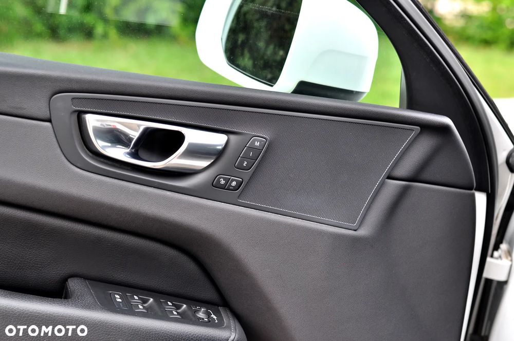 Volvo XC 60 B5 B Geartronic Inscription - 17