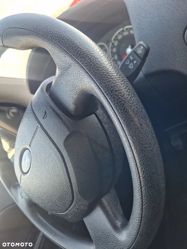 Ford Fusion - 26