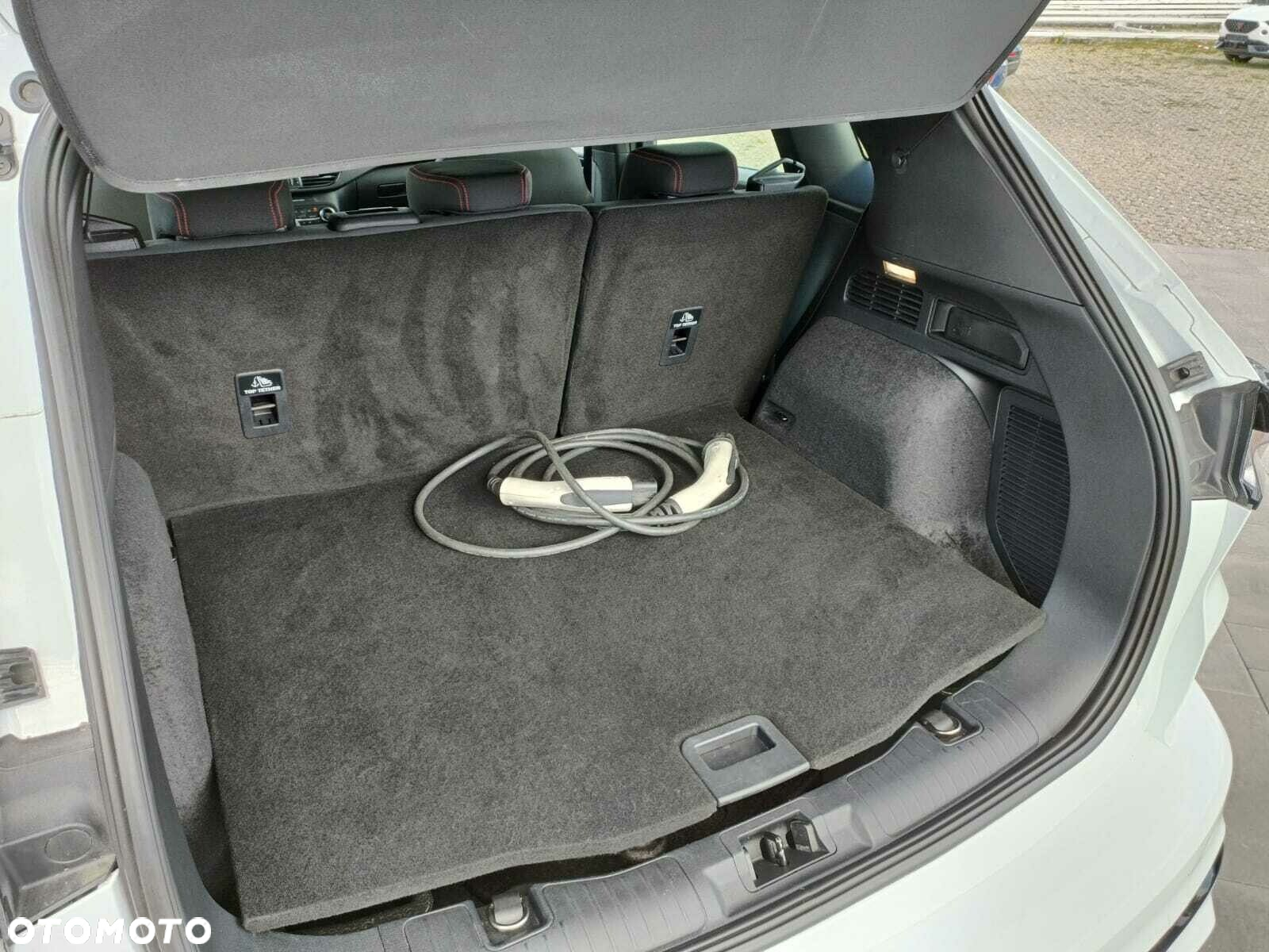 Ford Kuga - 9