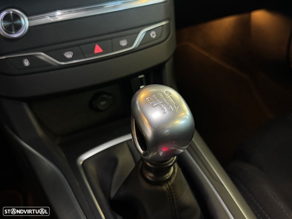 Peugeot 308 SW BlueHDi 120 Stop & Start Allure - 27