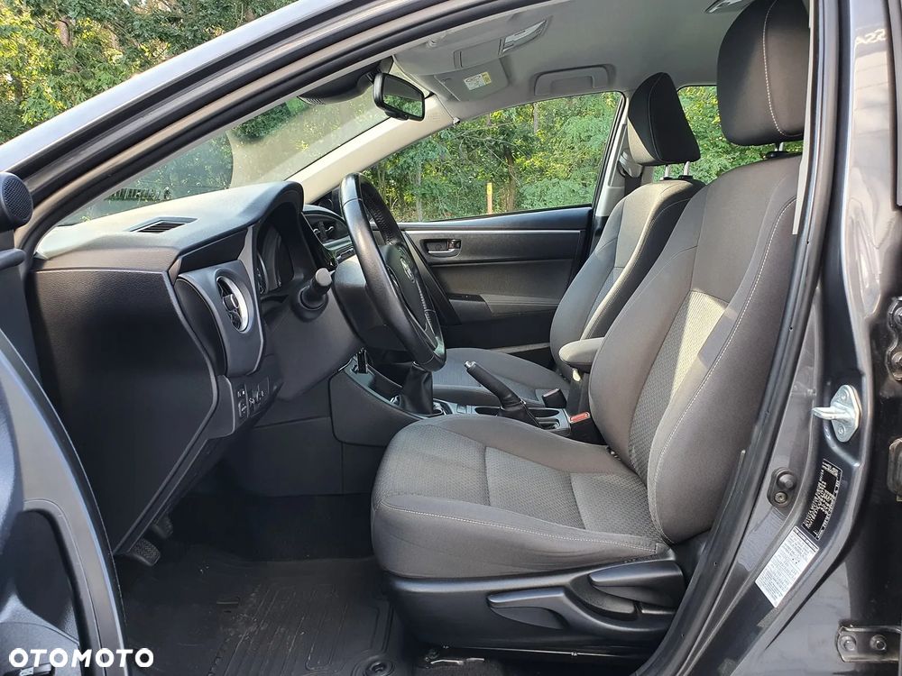 Toyota Corolla 1.6 Comfort - 13