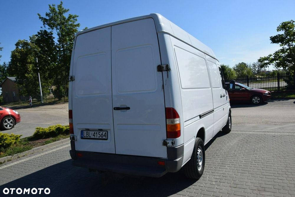 Mercedes-Benz Sprinter - 8
