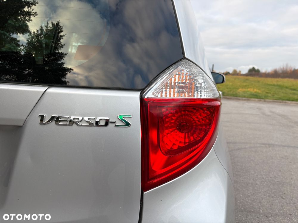 Toyota Verso S - 17