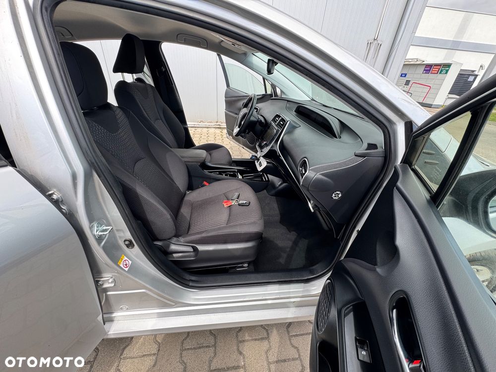Toyota Prius - 15