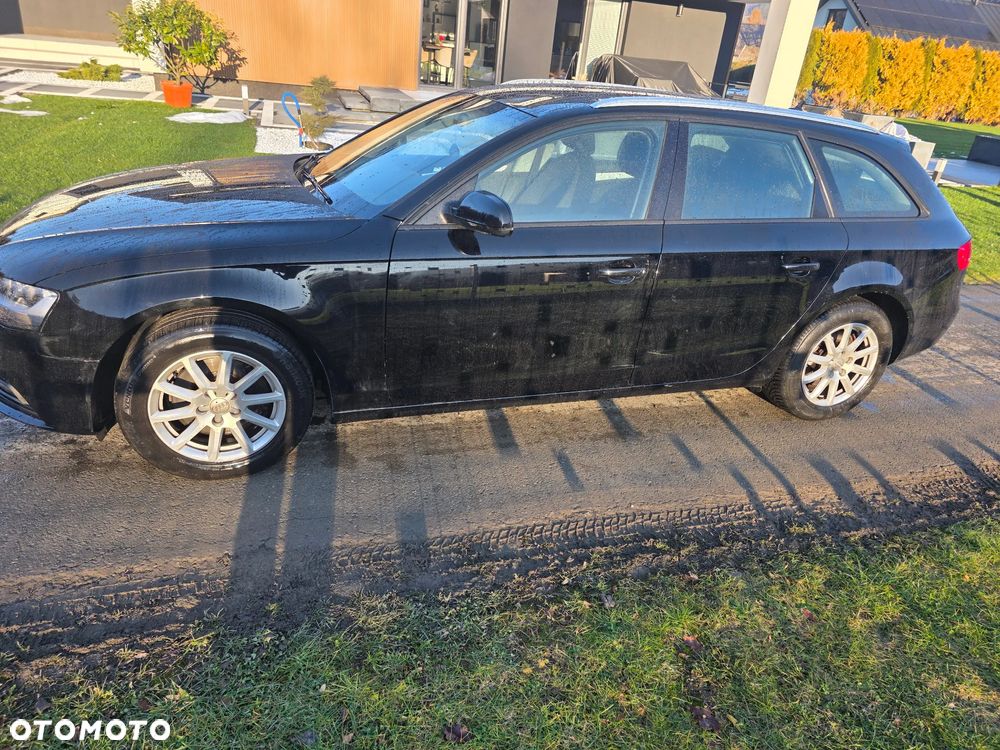 Audi A4 Avant 2.0 TDI DPF quattro Attraction - 2