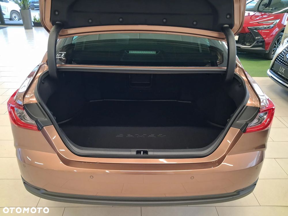 Toyota Camry 2.5 Hybrid Executive CVT - 5