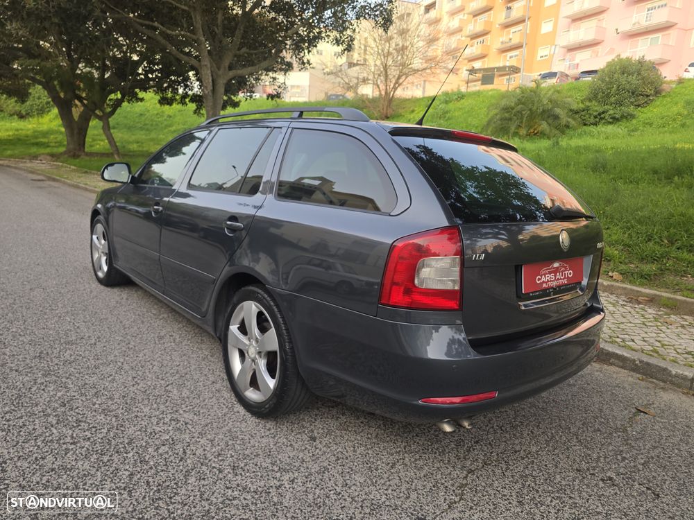 Skoda Octavia Break 1.9 TDi Sportline Pack - 9