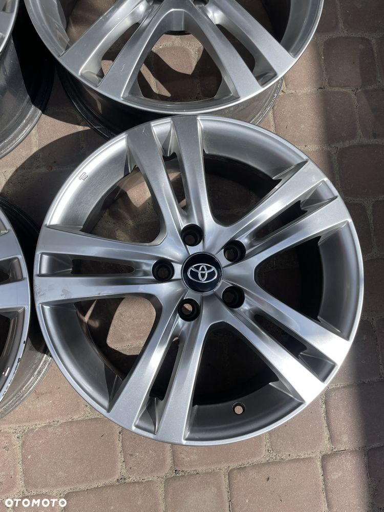 FELGI ALUMINIOWE Toyota/Renault 7" x 17" x 5x114,3 x 60,1 x ET 45 - 4