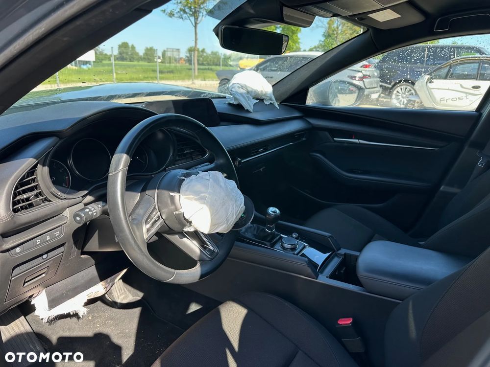 Mazda 3 - 10