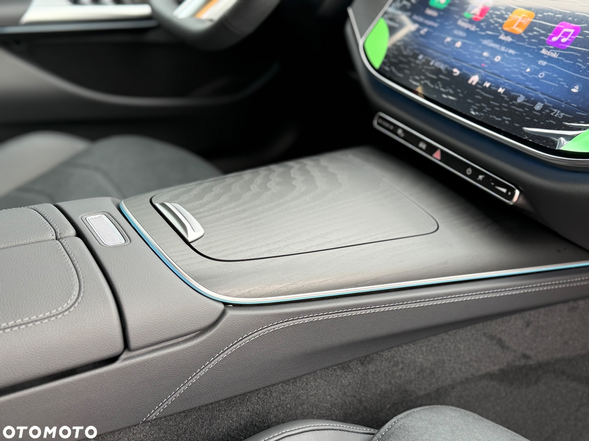 Mercedes-Benz Klasa E 200 mHEV 4-Matic AMG 9G-Tronic - 25