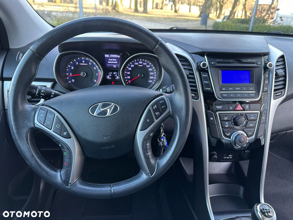 Hyundai i30 blue Kombi 1.6 GDi Style - 8