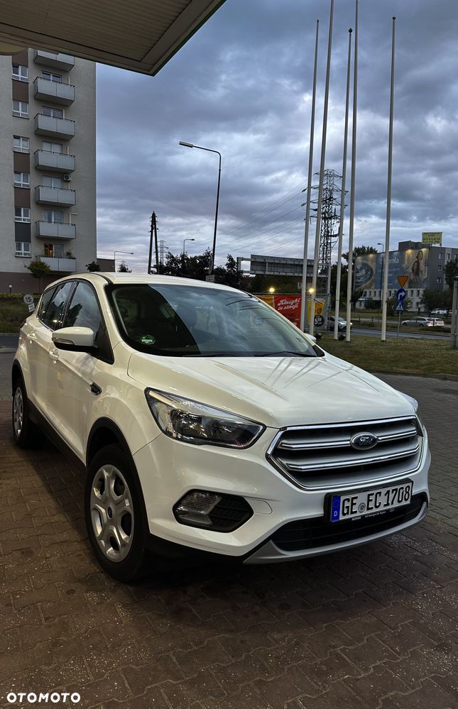 Ford Kuga 1.5 EcoBoost FWD Edition ASS MMT6 - 1