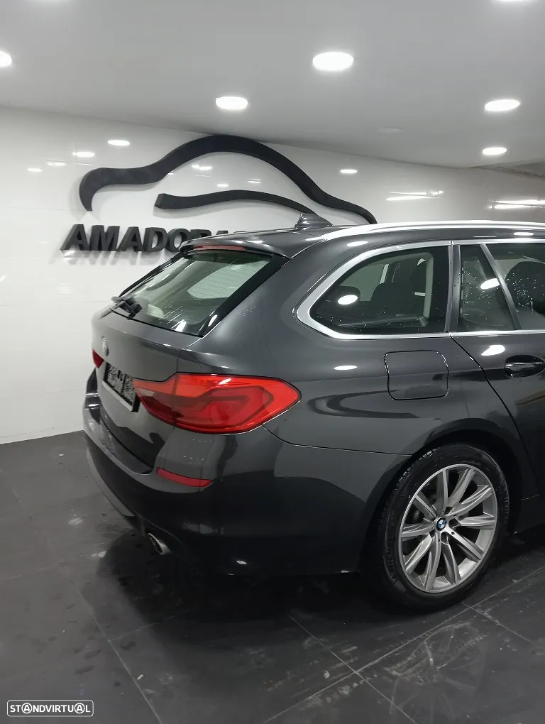 BMW 520 d Line Luxury Auto - 3