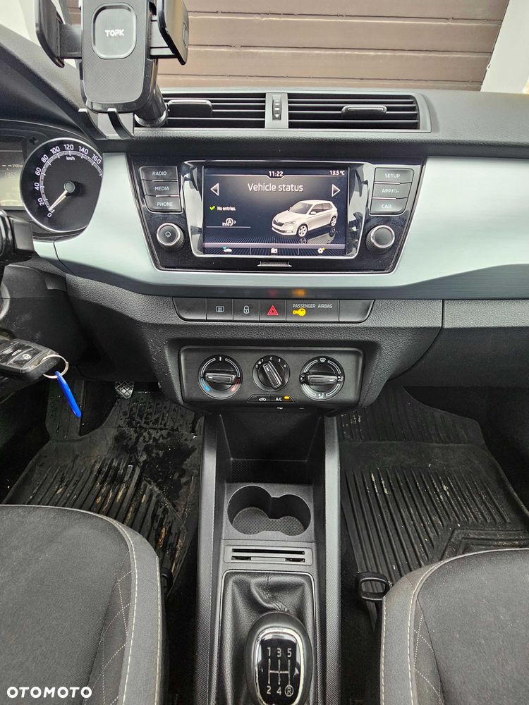 Skoda Fabia - 6