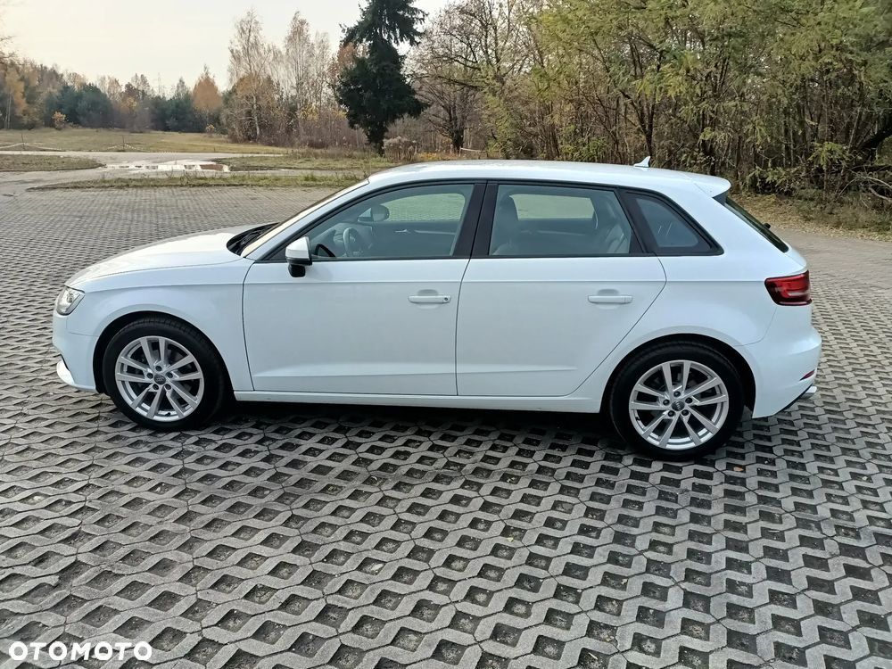 Audi A3 Sportback - 7