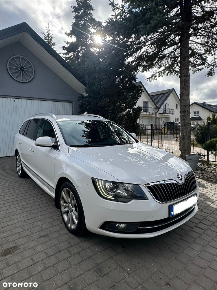 Skoda Superb 2.0 TDI 4x4 Elegance DSG - 10