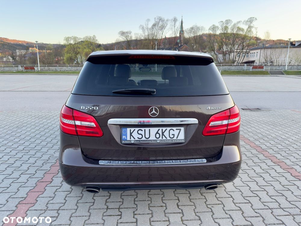 Mercedes-Benz Klasa B 220 4-Matic - 15