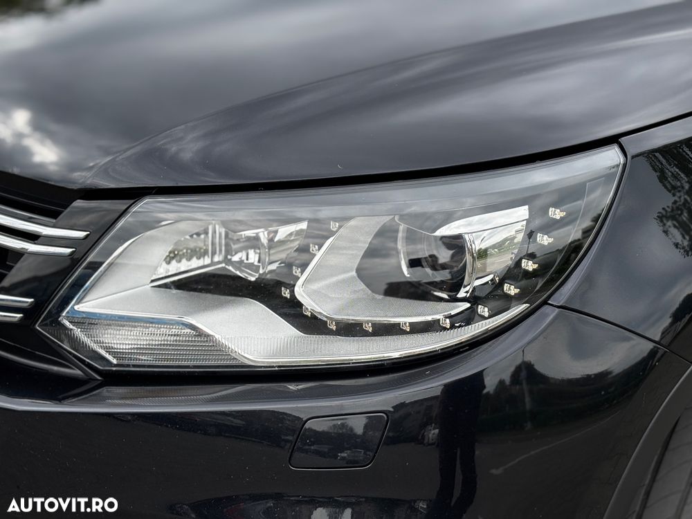 Volkswagen Tiguan 2.0 TDI DPF BlueMotion Technology Exclusive - 9