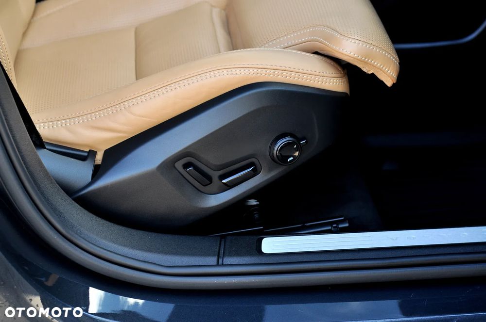 Volvo V60 D4 Geartronic Inscription - 28