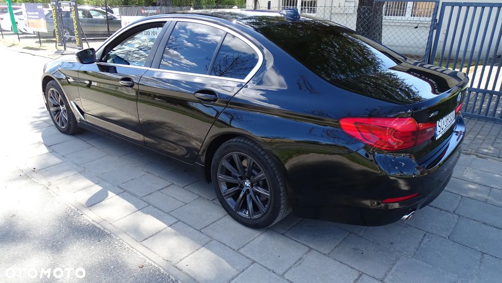 BMW Seria 5 520d xDrive Business Edition - 6