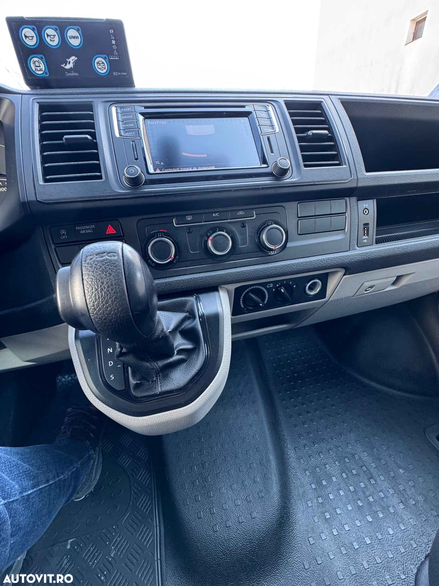 Volkswagen Transporter - 14