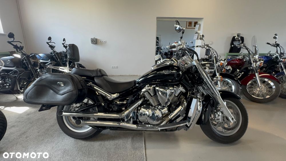 Suzuki Intruder - 2