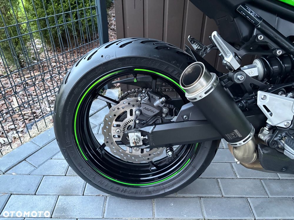 Kawasaki Z 900 - 32