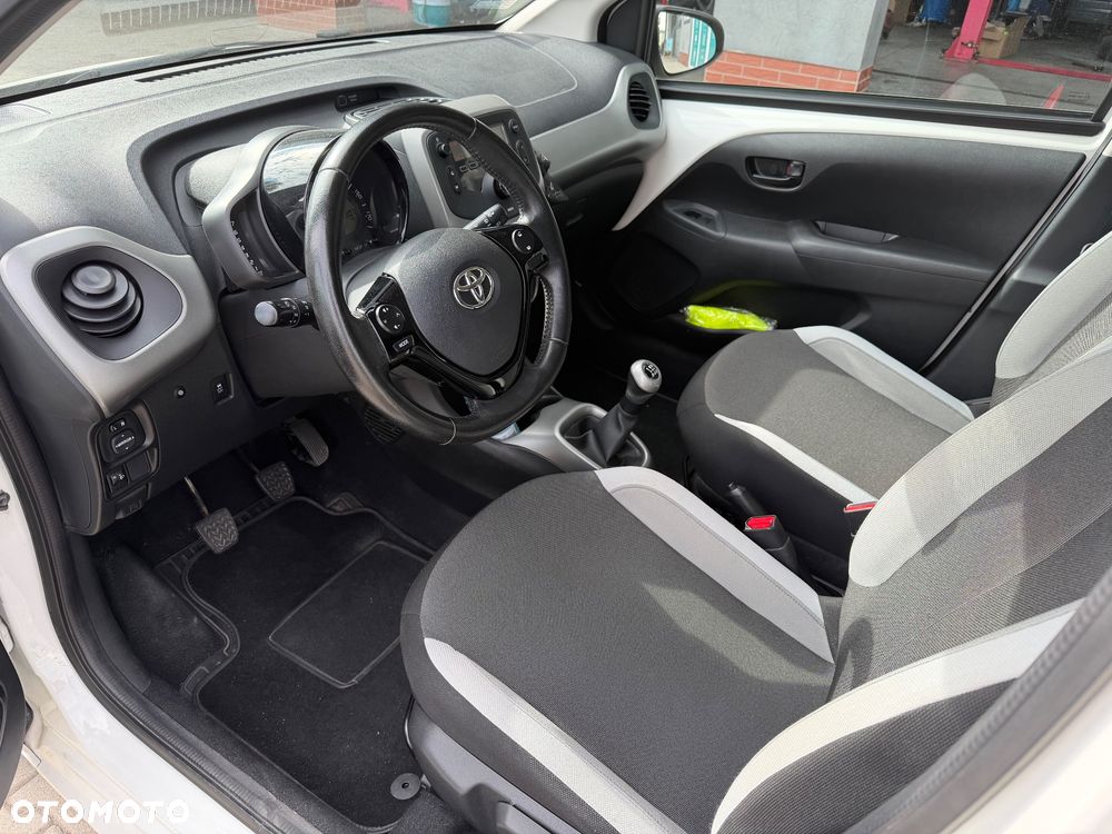 Toyota Aygo 1.0 VVT-i Sprint EU6 - 5