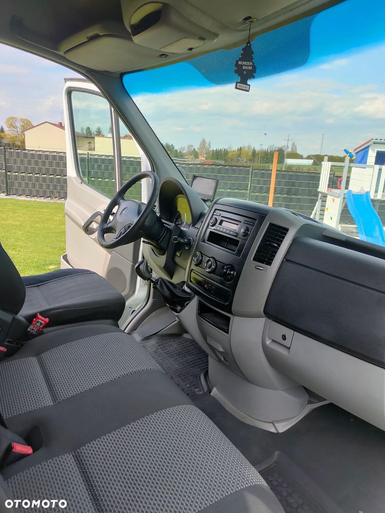 Mercedes-Benz SPRINTER - 14