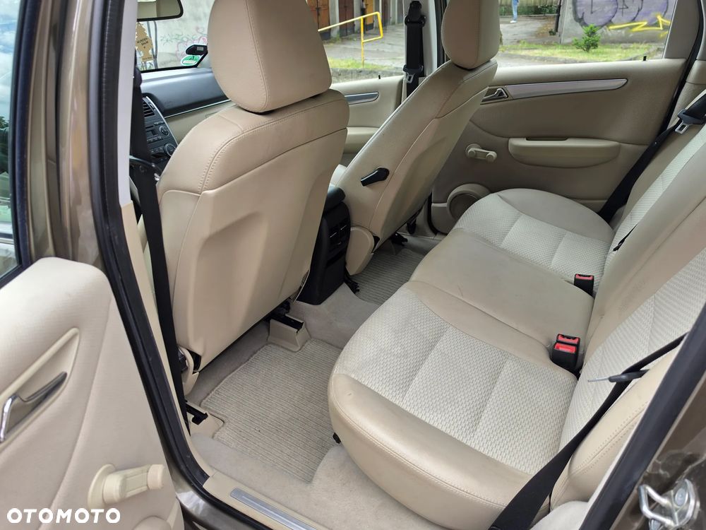 Mercedes-Benz Klasa B 180 CDI Autotronic Grand Edition - 11