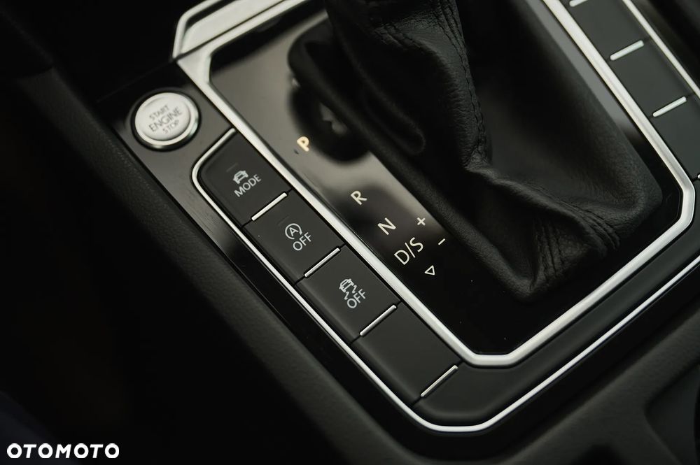 Volkswagen Passat Variant 2.0 TDI BMT Highline DSG - 25