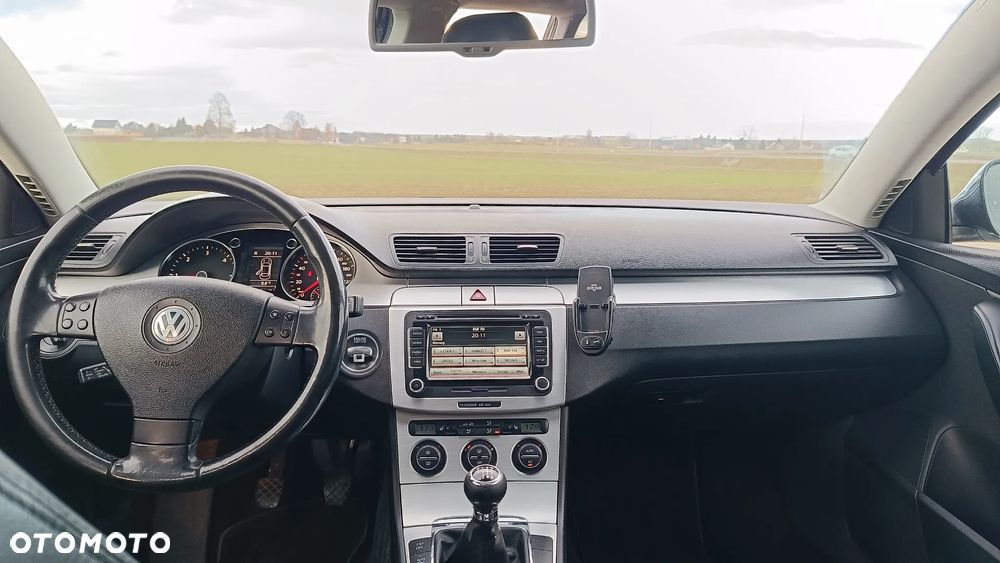 Volkswagen Passat 2.0 TDI Highline - 3