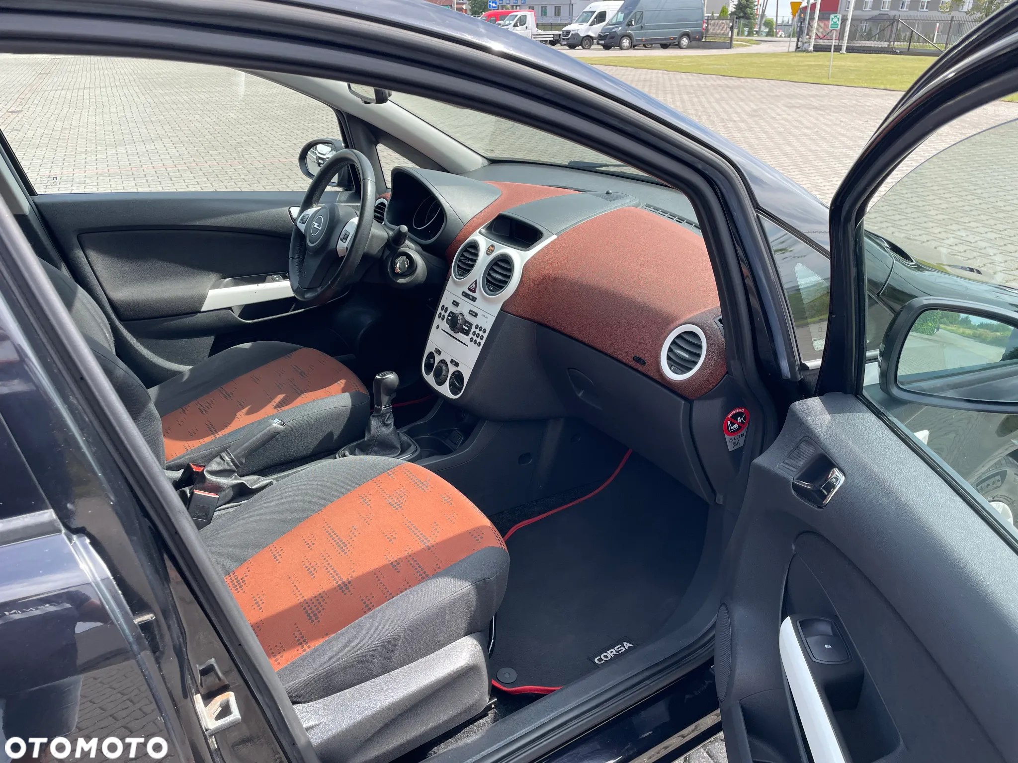 Opel Corsa 1.4 16V Enjoy - 19