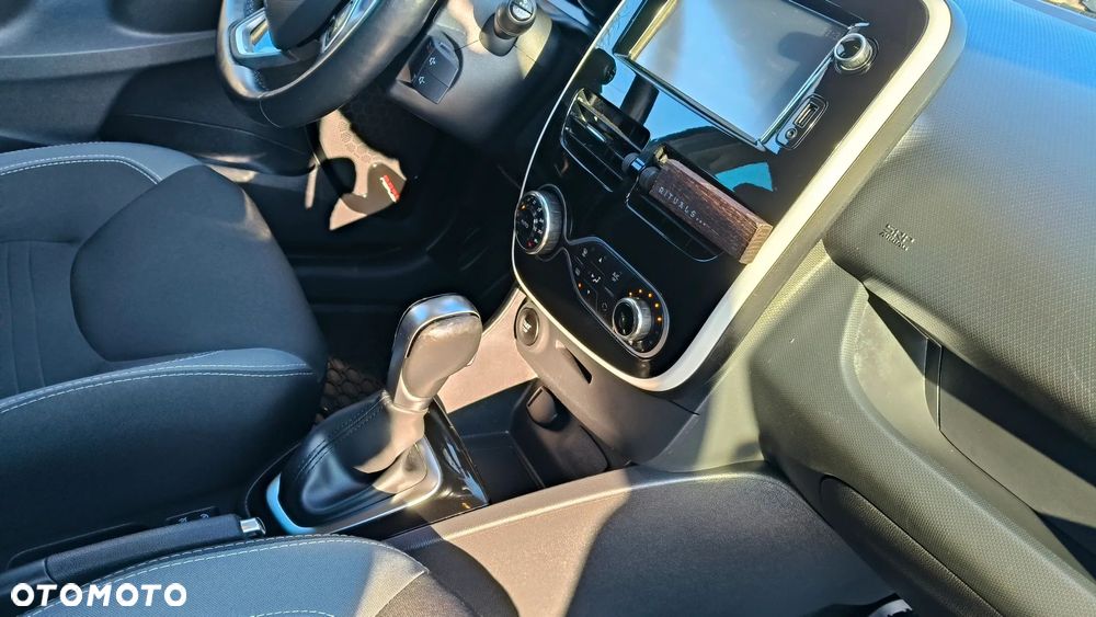 Renault Clio Energy TCe 120 EDC Bose Edition - 17