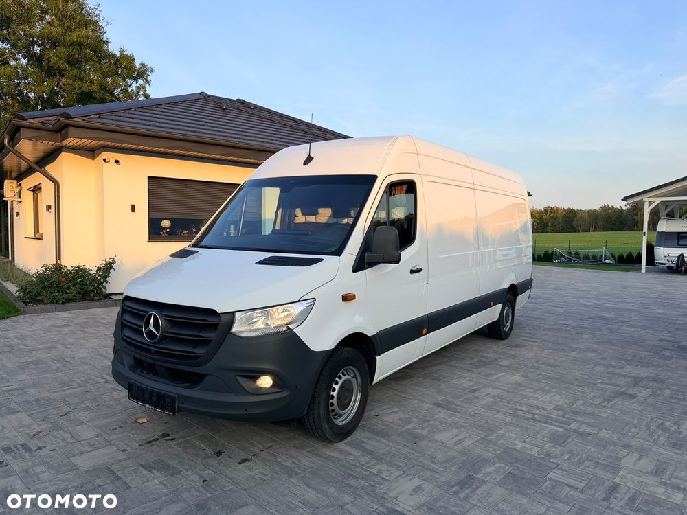 Mercedes-Benz Sprinter - 30