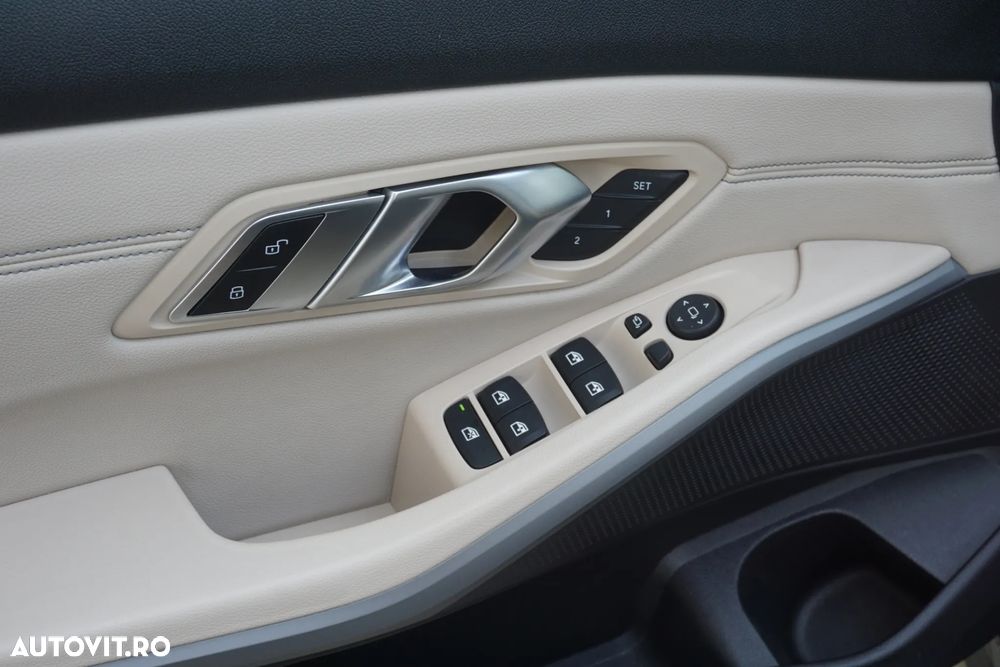 BMW Seria 3 318d Aut. Luxury Line - 14