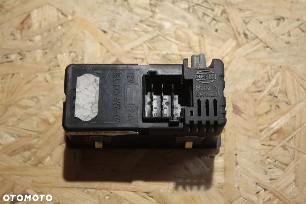 # RENAULT PREMIUM MAGNUM STEROWNIK PANEL PROGRAMATOR OGRZEWANIA POSTOJOWEGO WEBASTO EBERSPACHER 8EU007627 -02 - 2