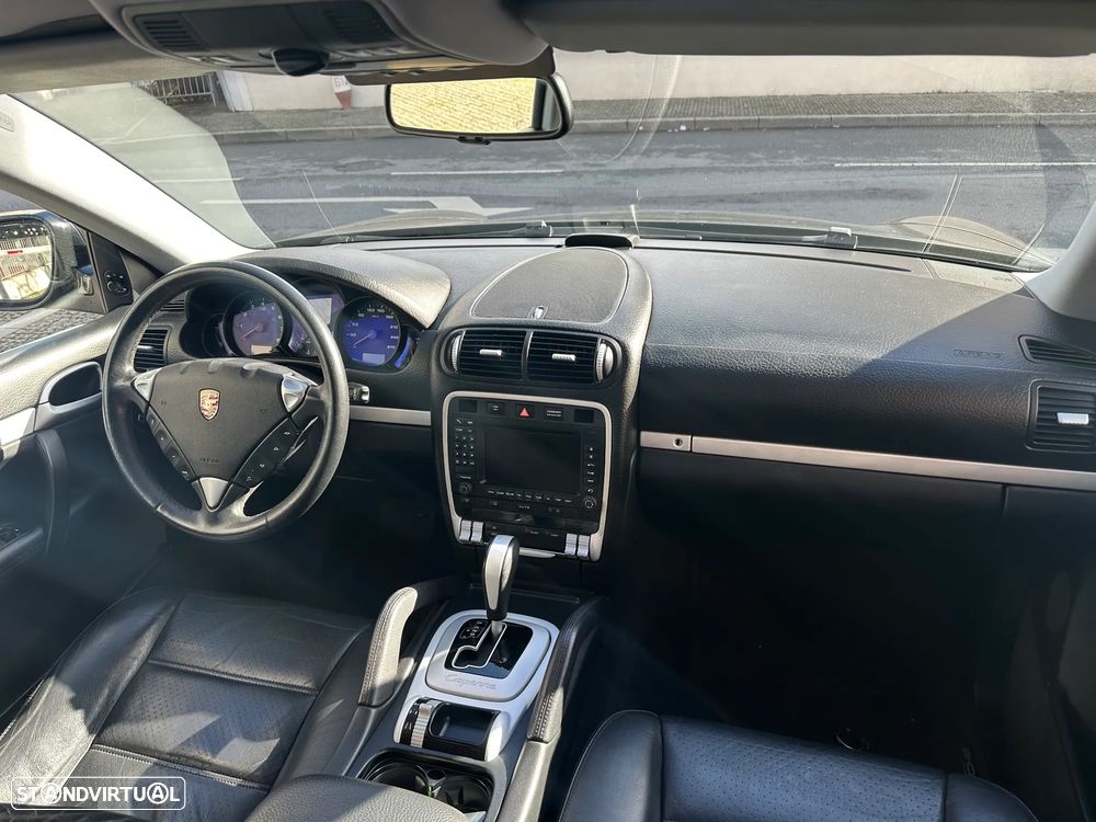 Porsche Cayenne Tiptronic - 22