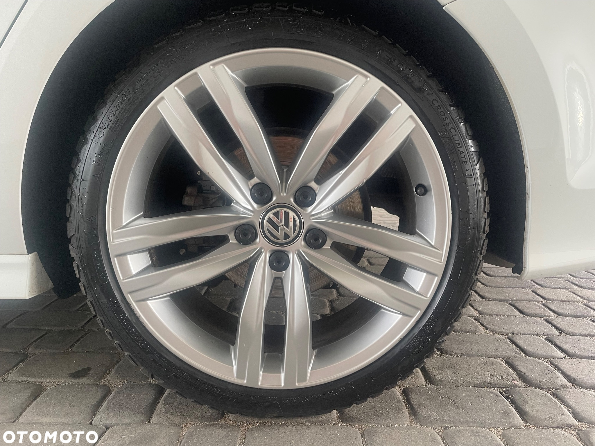 Volkswagen Golf - 18