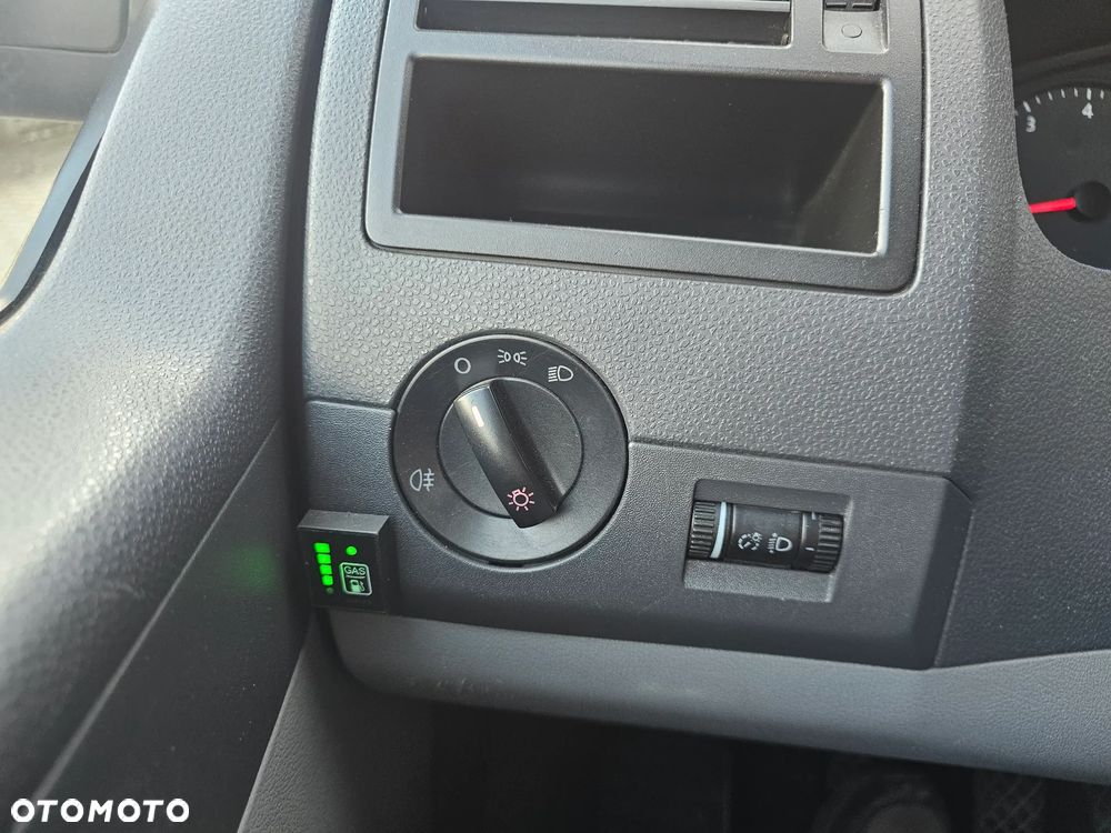 Volkswagen Transporter - 9