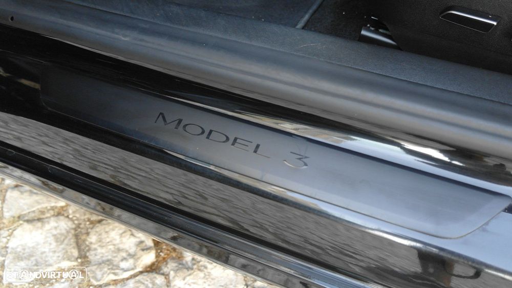 Tesla Model 3 Long Range Tração Traseira - 33