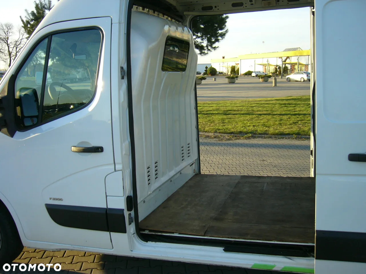 Opel Movano L2H2 2,3 dci 100Ps EURO5 - 10