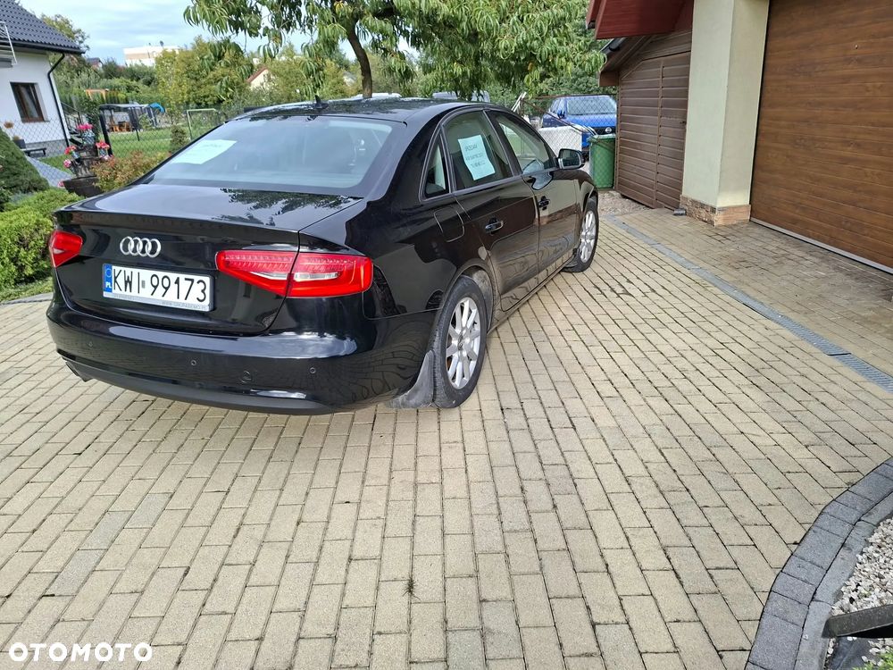 Audi A4 Limousine 2.0 TDI Quattro Line S tronic - 5