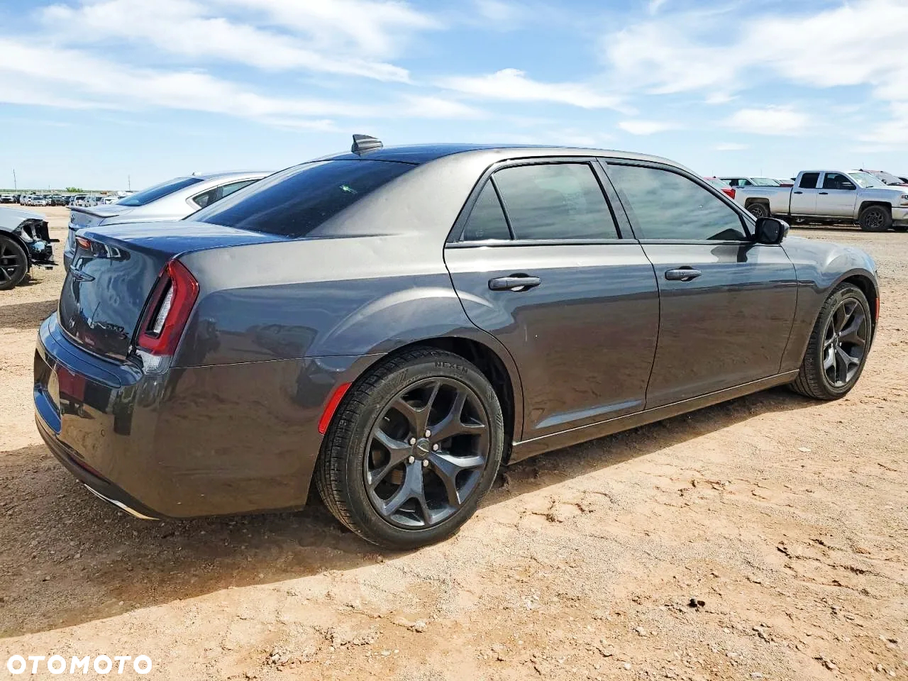 Chrysler 300s - 3
