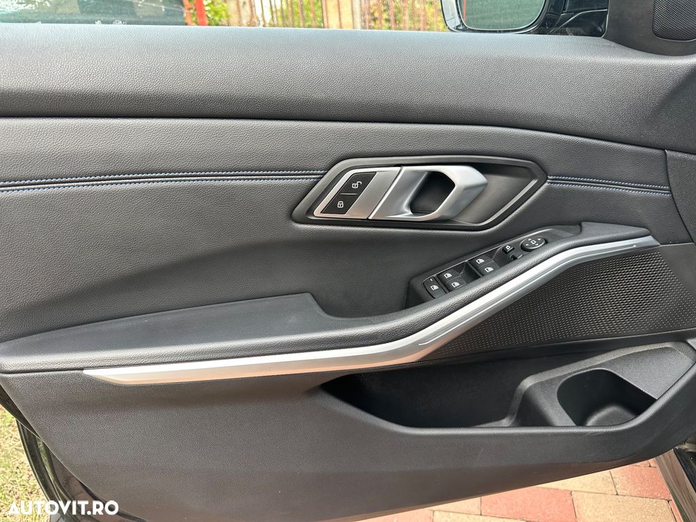 BMW Seria 3 - 30
